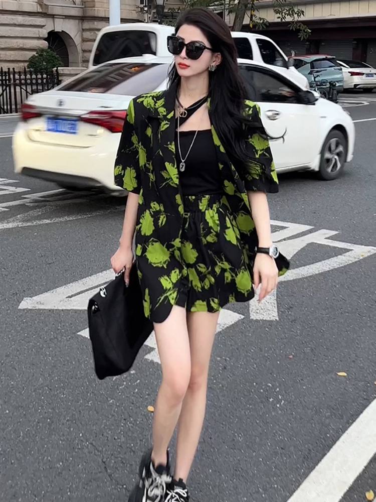 Модный костюм с принтом для же – обзор и цена Street Fashion Online