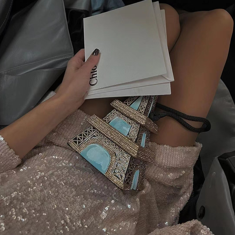 Платье короткое с пайетками цв – обзор и цена Street Fashion Paris 2025